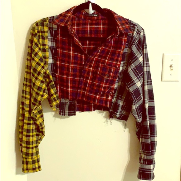 Fashion nova crop top flannel - Picture 2 of 3